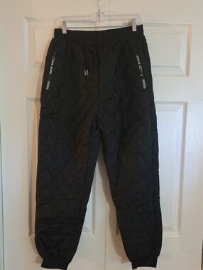 Men's Black Quilted Jogger Sweatpants with Drawstring Waist